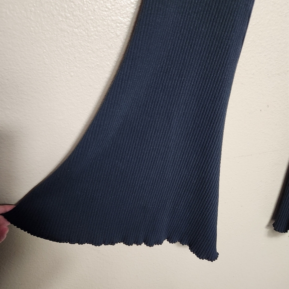 Aerie Womens Black High Rise Ribbed Flare Knit Pants |L| - Picture 3 of 12